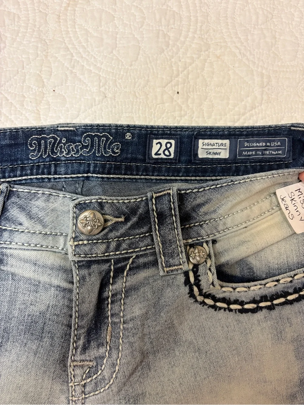 Miss Me Signature Skinny Jeans Light Wash Cross Rhinestone Embellished Denim 28